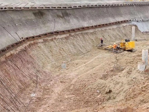 黔江基坑边坡加固